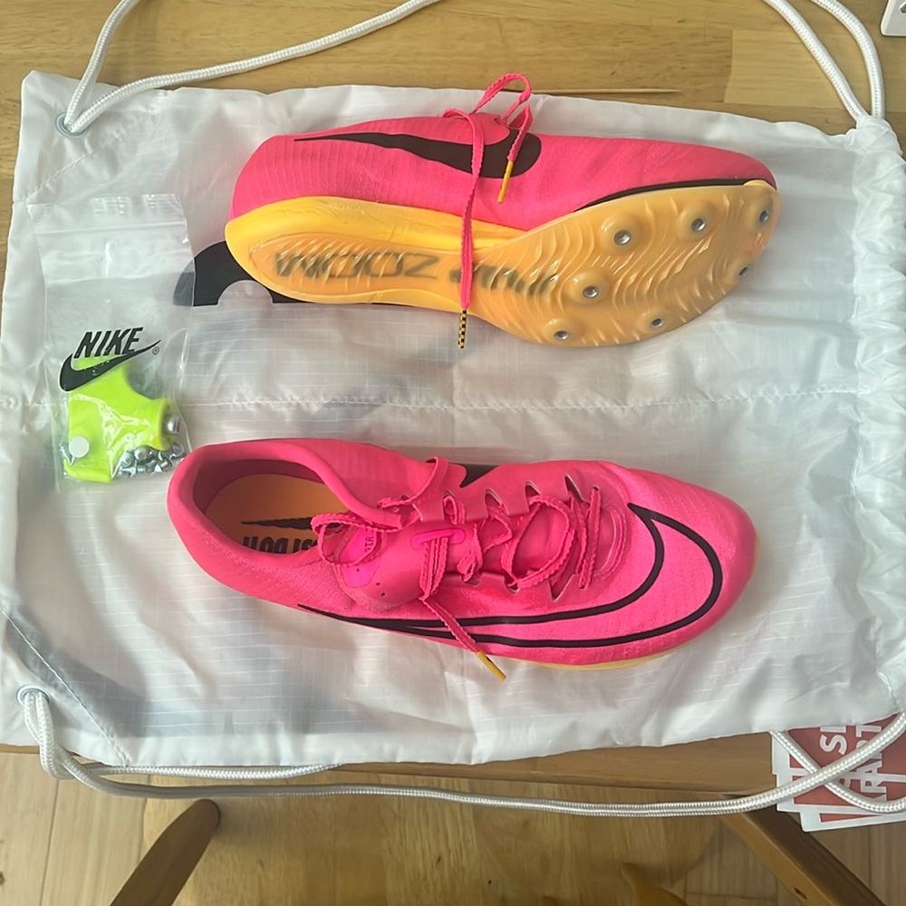 Nike Air Zoom Maxfly “Hyper Pink Orange”